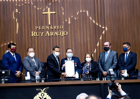 Desembargador Alcemir Figliuolo é homenageado na Aleam