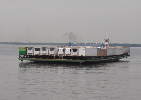 Vazante dos rios no Amazonas traz riscos às embarcações com surgimento de bancos de areia