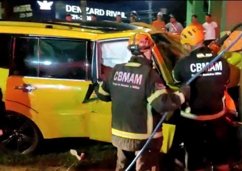 Carro usado por funcionário de oficina que morreu em acidente em Manaus é do cantor Wanderley Andrade