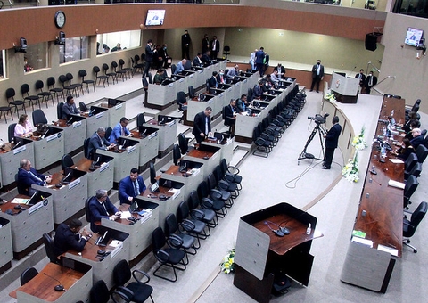 Vereador cobra mais transparência no uso da verba na Câmara de Manaus