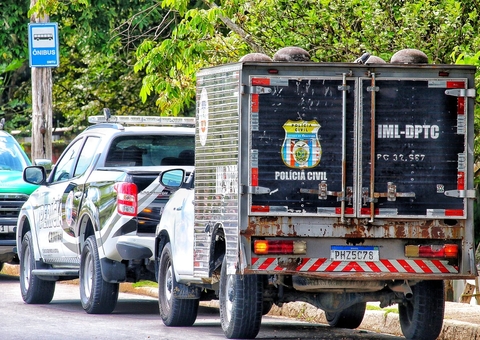 Adolescente achado em área de mata em Manaus foi morto com tiro na cabeça