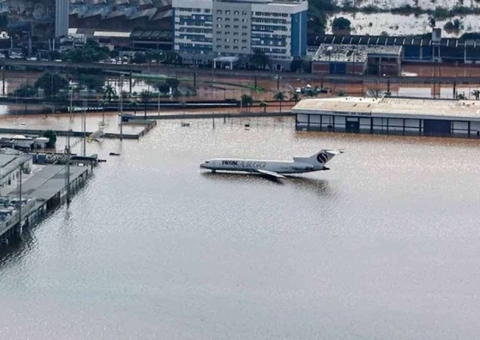 Defensoria pede R$ 10 milhões para indenizar donos de carros em aeroporto do RS