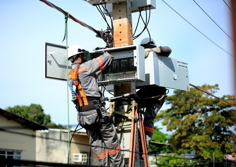 Projeto que proíbe instalação de novos medidores de energia é aprovado na Aleam