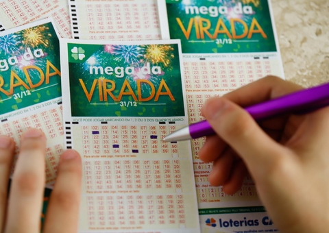 Mulher com epilepsia diz ter ganhado Mega da Virada e Procon critica Caixa