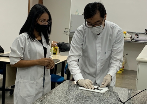 Nilton Lins faz pesquisa com caroços de frutas na ração para tambaquis em Manaus