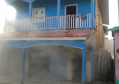 Vítimas de incêndio estavam presas dentro de pousada no Amazonas