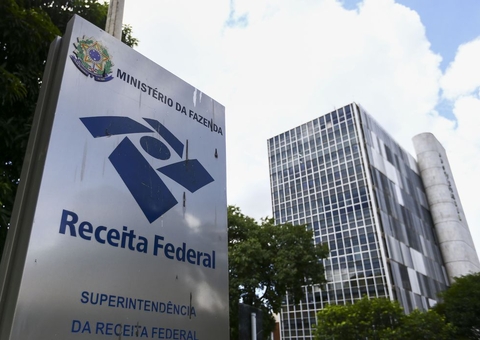 Com salário de até R$ 21 mil, Receita Federal abre concurso público
