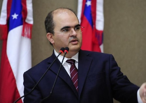 Deputado destina R$ 100 mil em emendas para escola de samba de Manaus