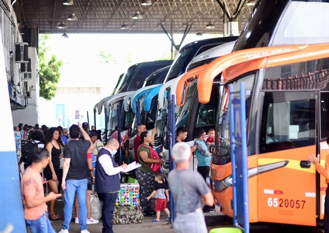 Mais de 27 mil pessoas devem deixar Manaus no feriadão