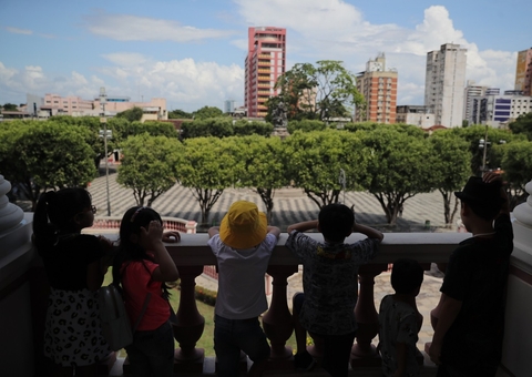 Citytour e trilha guiada: veja o que fazer nos últimos dias de férias em Manaus