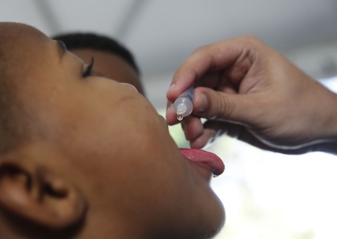 Com baixa vacinação contra Poliomielite, FVS alerta sobre reintrodução da doença no Amazonas