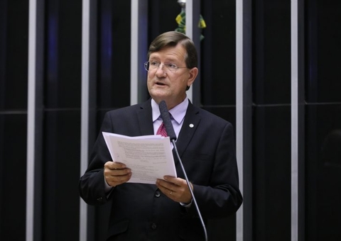 Zé Ricardo confirma pré-candidatura à reeleição a deputado federal