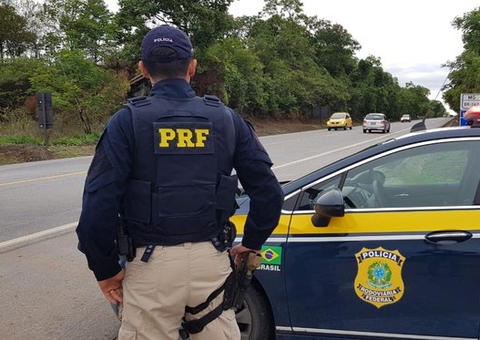PRF registra um bloqueio parcial em rodovia federal