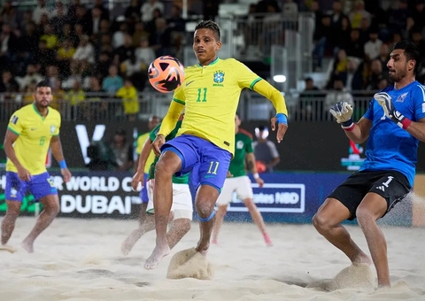 Brasil vence México e avança na Copa do Mundo de Futebol de Areia