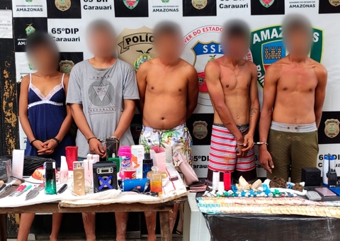 Facas, drogas e rádio comunicador são apreendidos com grupo criminoso no Amazonas