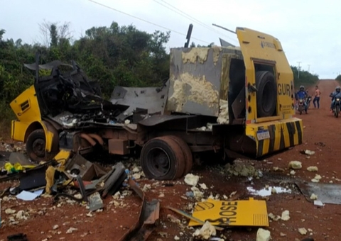 Criminosos explodem carro-forte em tentativa de assalto no Pará; vídeo