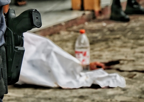 Churrasqueiro é executado a tiros em restaurante no Centro de Manaus
