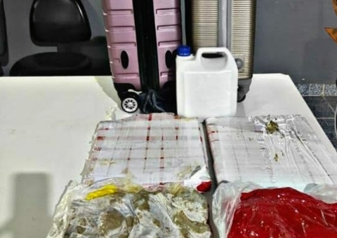 Colombianas são presas com 11 kg de cocaína e documentos falsos no Amazonas