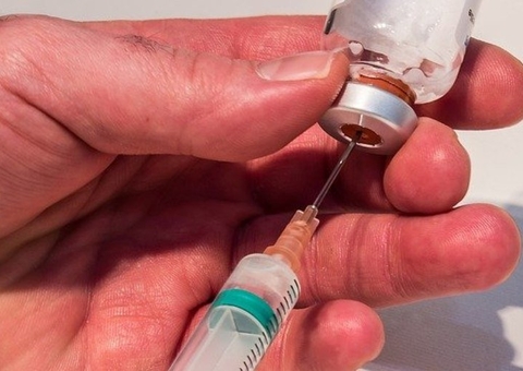 Anvisa autoriza teste com nova vacina chinesa no Brasil