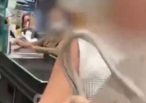Mulher se recusa a usar máscara e faz confusão em supermercado: 'sou saudável'