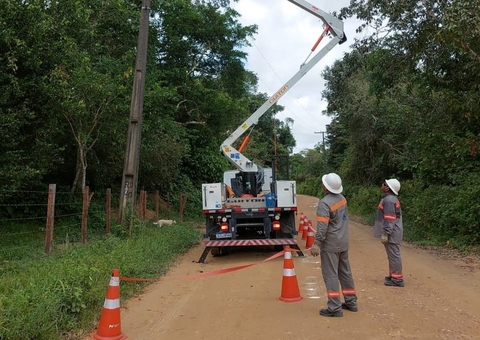 Oito bairros de Manaus ficam sem energia neste domingo 