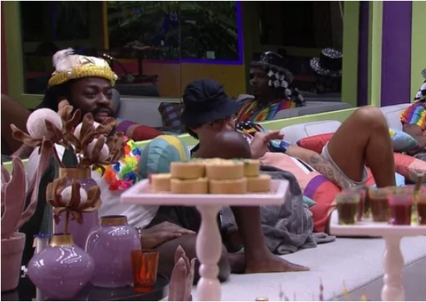 PA, DG e Eliezer se emocionam com desfile da Beija-Flor