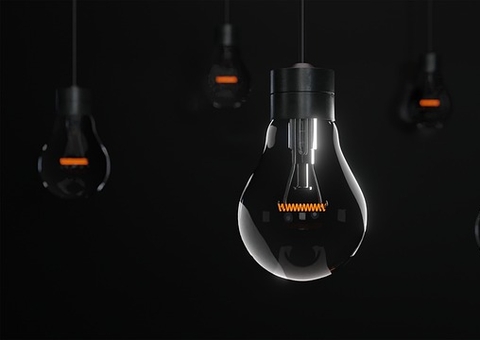 Apagão deixa bairros sem energia elétrica em Manaus