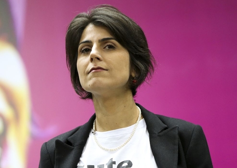 Ex-deputada Manuela d'Ávila consta como morta em cadastro do SUS