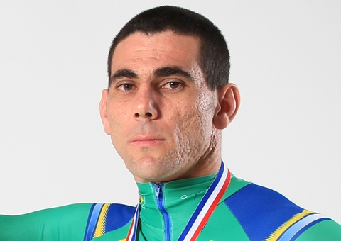 Atleta olímpico Odirlei Pessoni morre em grave acidente de moto