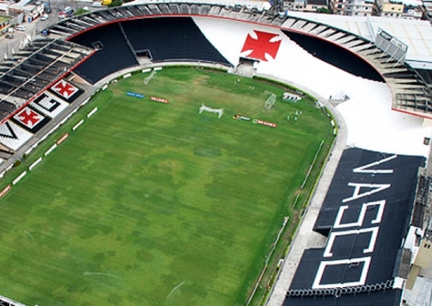 Flamengo e Vasco negociam construção e reforma de estádios