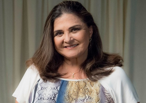 Elizangela tem alta após Covid-19, mas ainda usa oxigênio, diz prefeitura