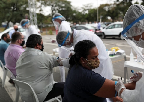 Covid-19: Brasil registra 21,2 milhões de casos e 592,3 mil mortes