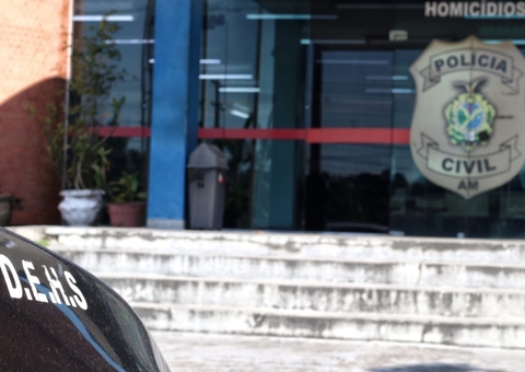 Dois homens escapam da morte ao serem baleados em rua de Manaus