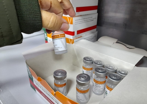 Instituto Butantan avalia aplicação de 3ª dose da Coronavac; entenda