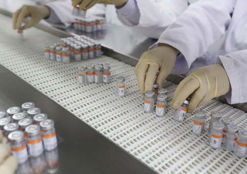 Instituto Buntantan entrega mais 1 milhão de doses contra covid