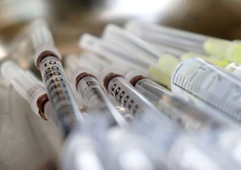 Governo Federal pretende comprar 13 milhões de doses vacinas da Moderna