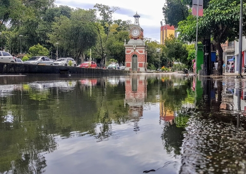 Rio Negro volta a dar sinais de vazante nesta segunda-feira