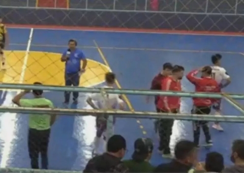 Jovem sofre mal súbito e morre durante partida de futsal