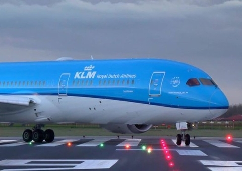 Avião faz pouso de emergência no Brasil após argentina morrer durante voo