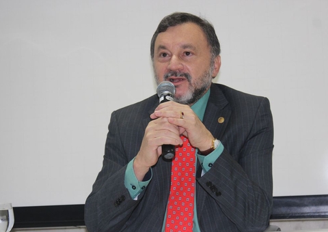 Ministro Walmir Oliveira, do TST, morre por complicações da covid-19