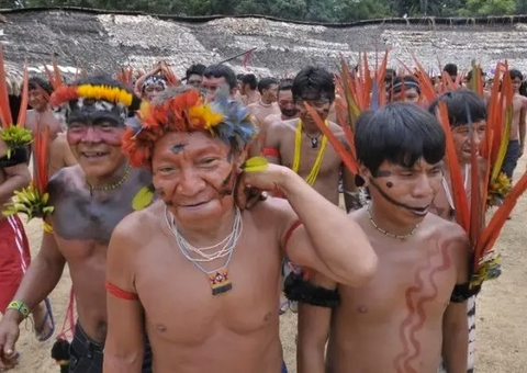 Militares vão distribuir mais de 12 mil cestas básicas aos yanomami