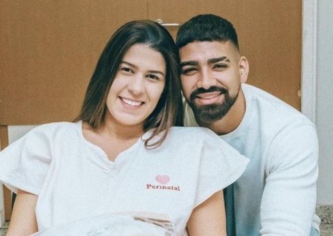 Nasce filha de Dilsinho e Beatriz Ferraz; veja as primeiras foto da bebê