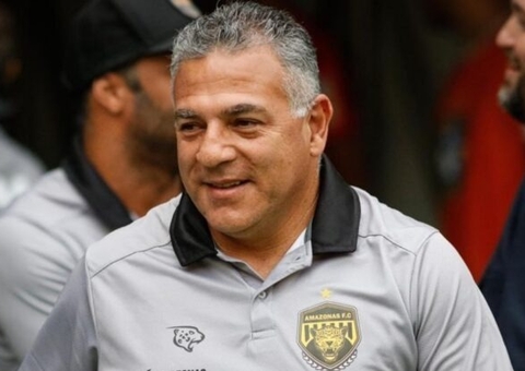 Amazonas demite técnico Luizinho Vieira a 5 dias da Série B