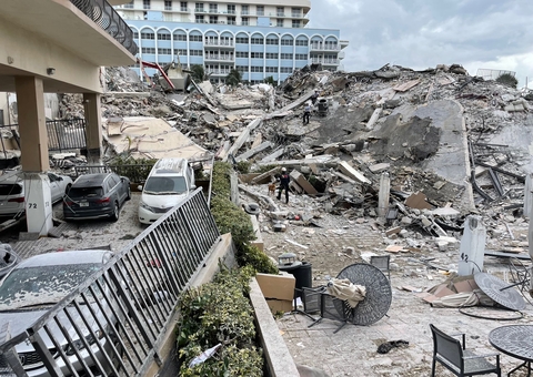 Sobe para 9 número de mortos em desabamento de prédio em Miami