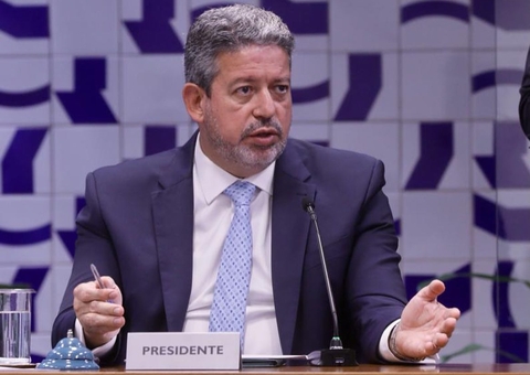 Presidente da Câmara diz que Brasil não pode tolerar gasolina a R$ 7 e gás a R$ 120