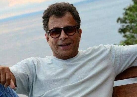 Amigos e familiares se despedem em velório de Murilo Rayol em Manaus 