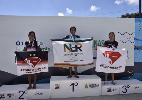 Quebra de recordes marcam atividades no Parque Aquático da Vila Olímpica