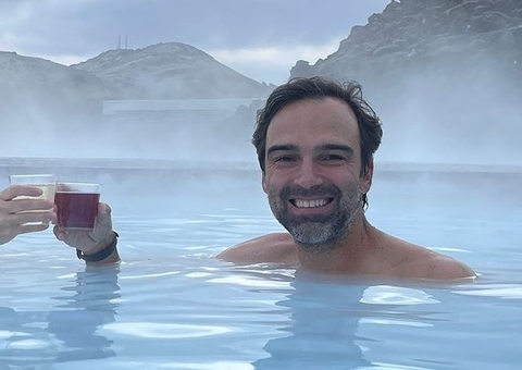 Tadeu Schmit mostra 2ª ’lua de mel’ estonteante na Islândia: 'rejuvenesci'