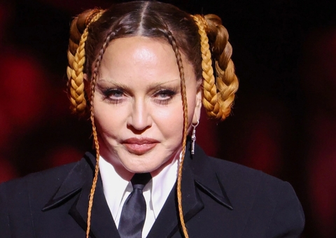 Madonna faz retorno icônico com celebração de sua carreira