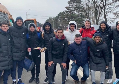 Jogadores conseguem deixar a Ucrânia e voltam ao Brasil